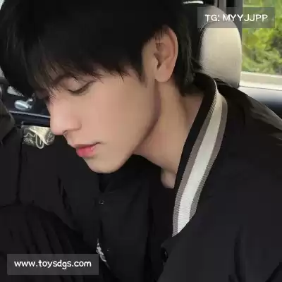 骆铖柳